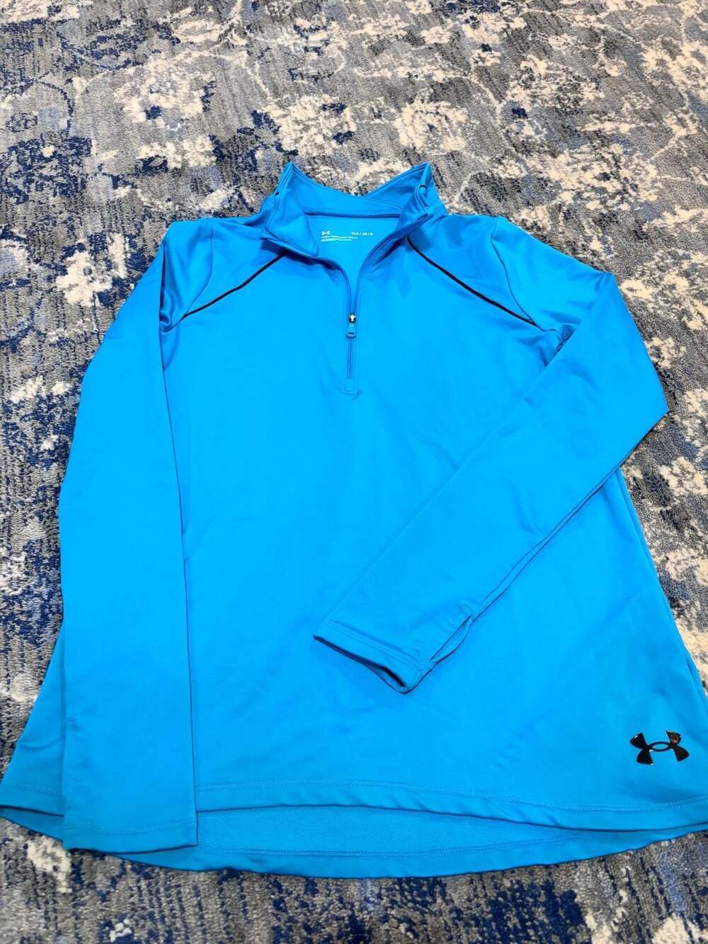 Under Armour 1/4 Zip Pullover Size YL Blue